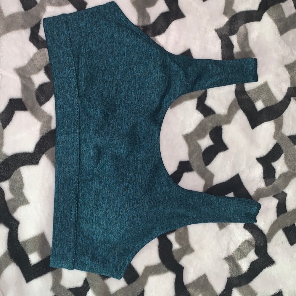 Ptula sports bra